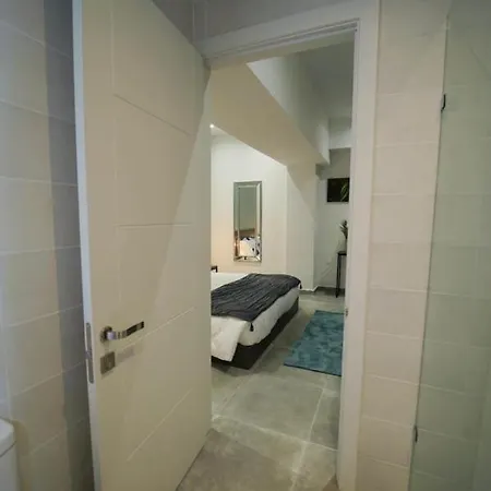 Capital Guest house *